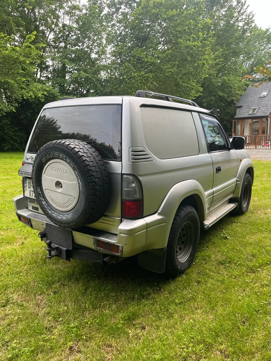 2001 Toyota Landcruiser - Image 3