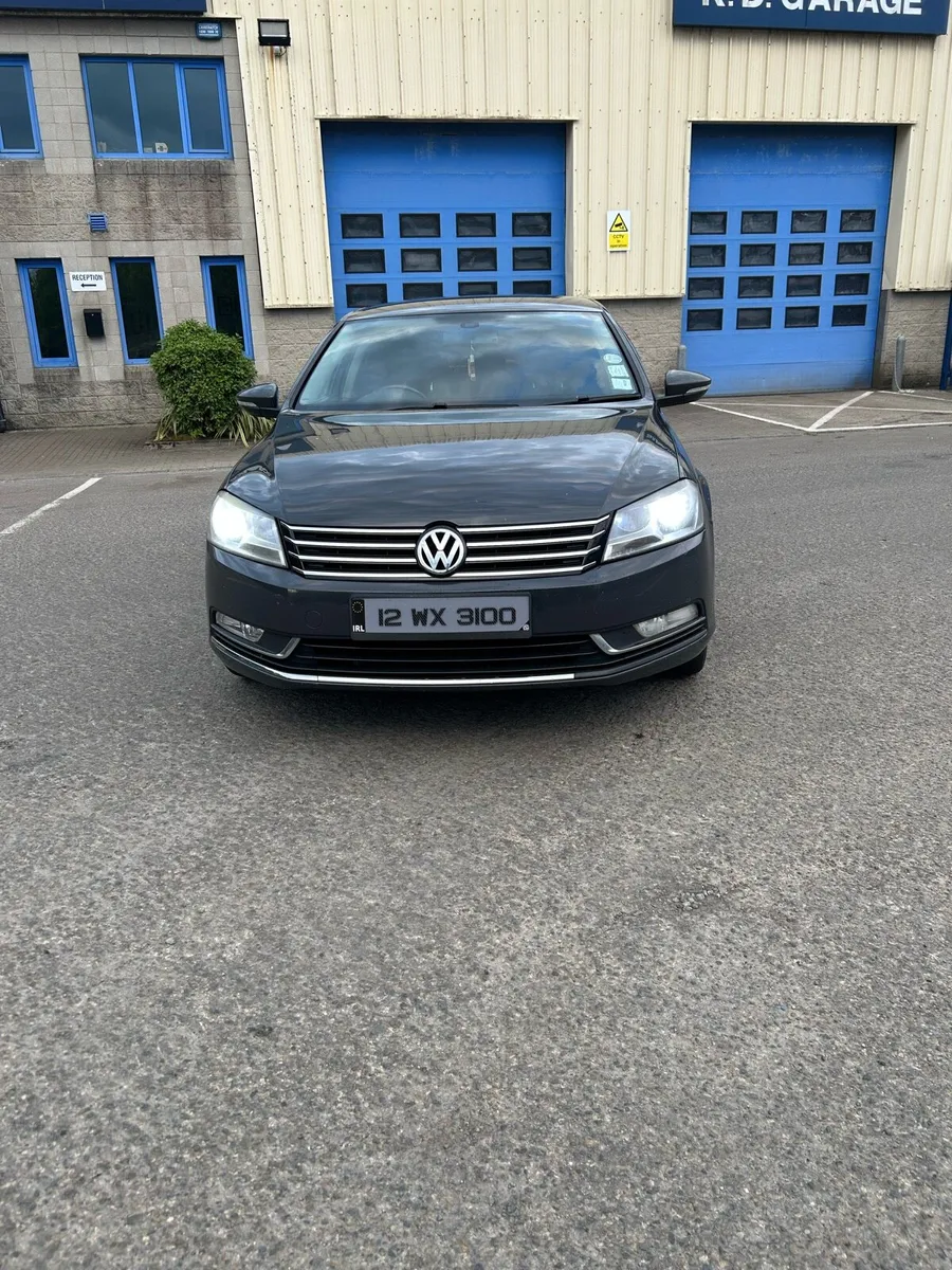 Volkswagen Passat - Image 3