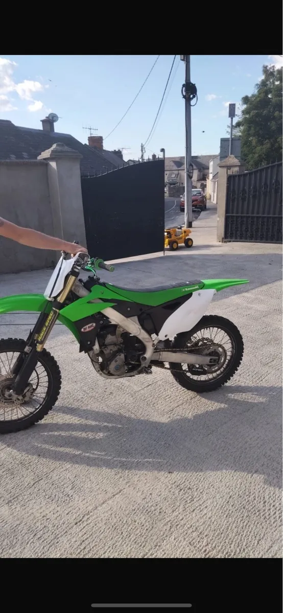 2019 Kawasaki 250 - Image 2