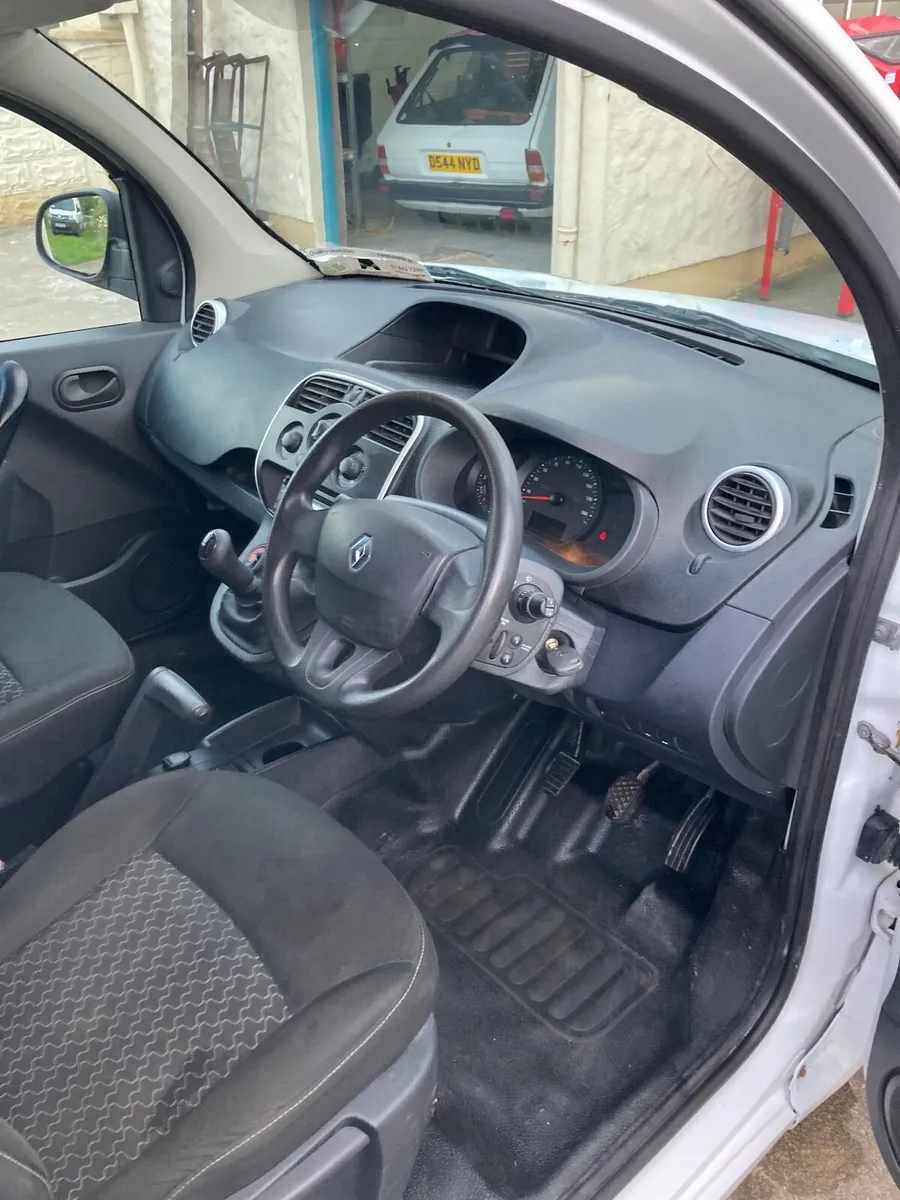 Renault Kangoo 2017 - Image 2