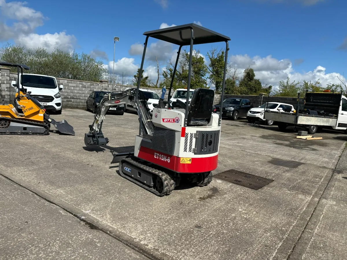 Briggs & Stratton Powered BTTL 1.5 Ton Mini Digger - Image 2