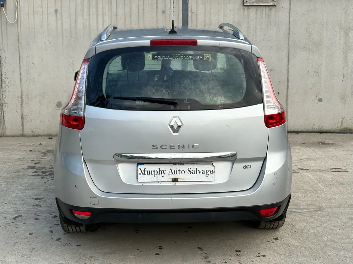 2014 Renault Scenic for parts - Image 3