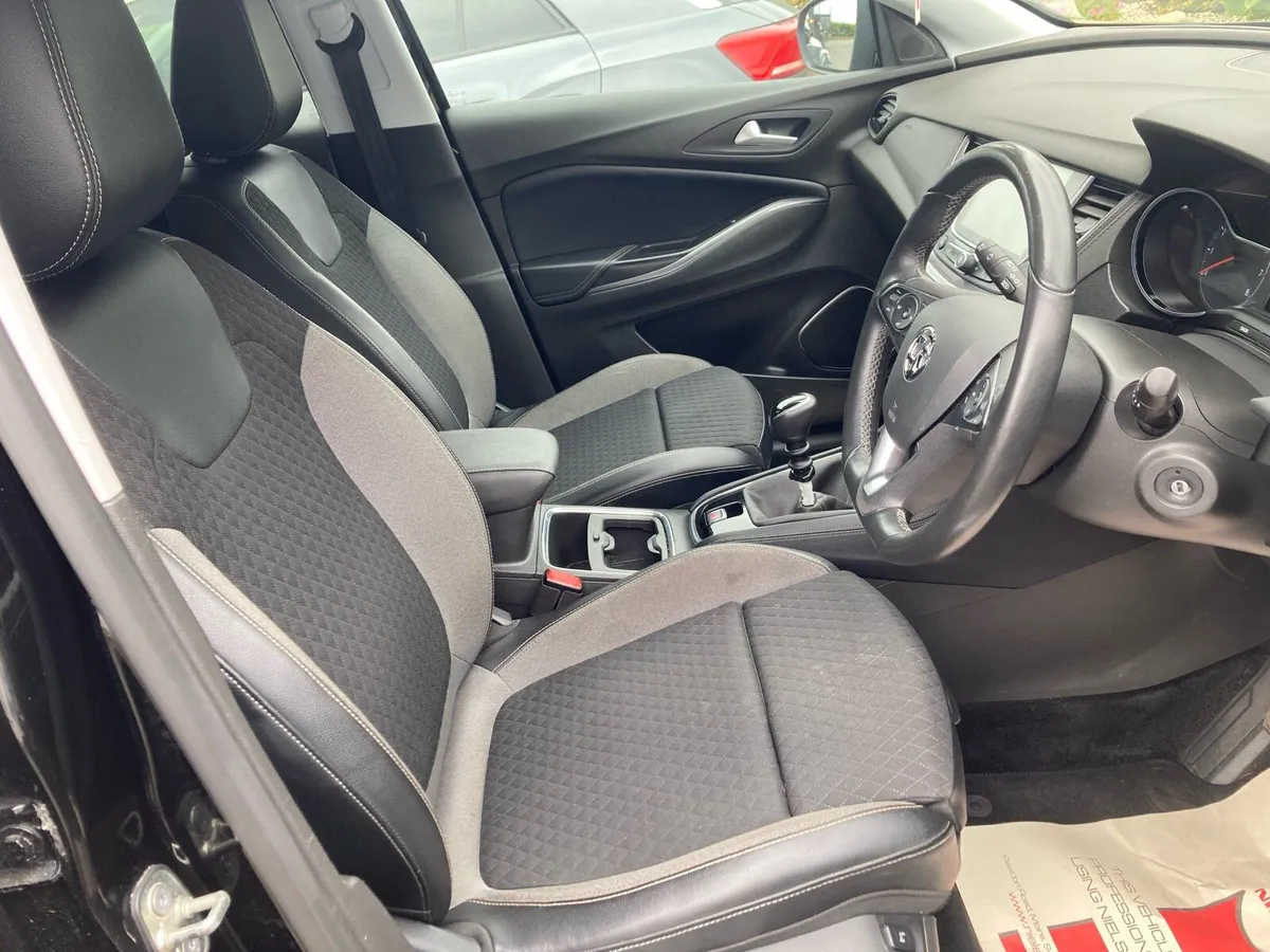 Vauxhall GrandlandX SRI NAV TURBO 2020 1.5L DIESEL - Image 4
