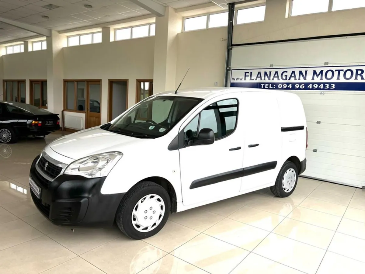 Peugeot Partner Access 1.6 Blue HDI 5door - Image 2