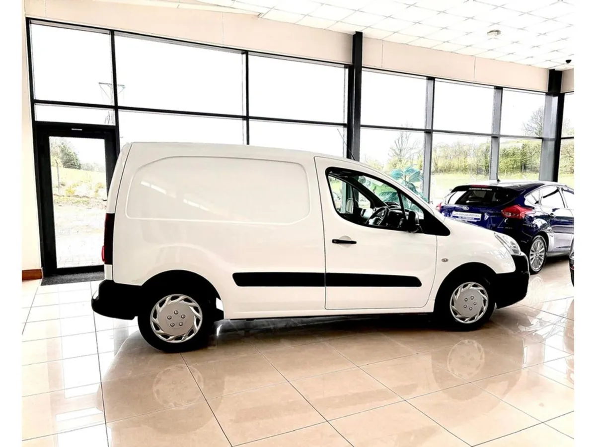 Peugeot Partner Access 1.6 Blue HDI 5door - Image 4