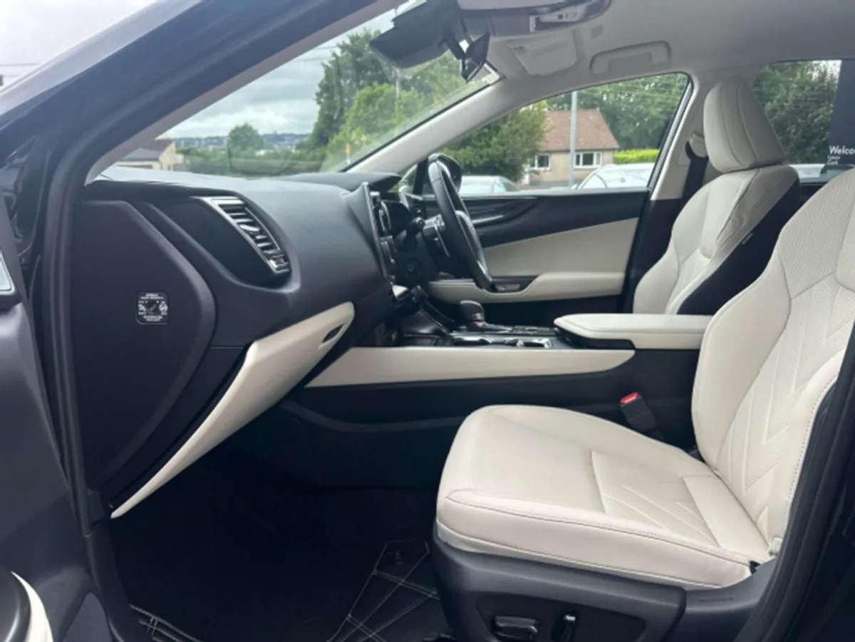 Lexus NX 300h Nx450h  executive - Image 3