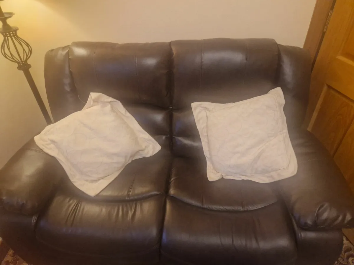 Couch - Image 3