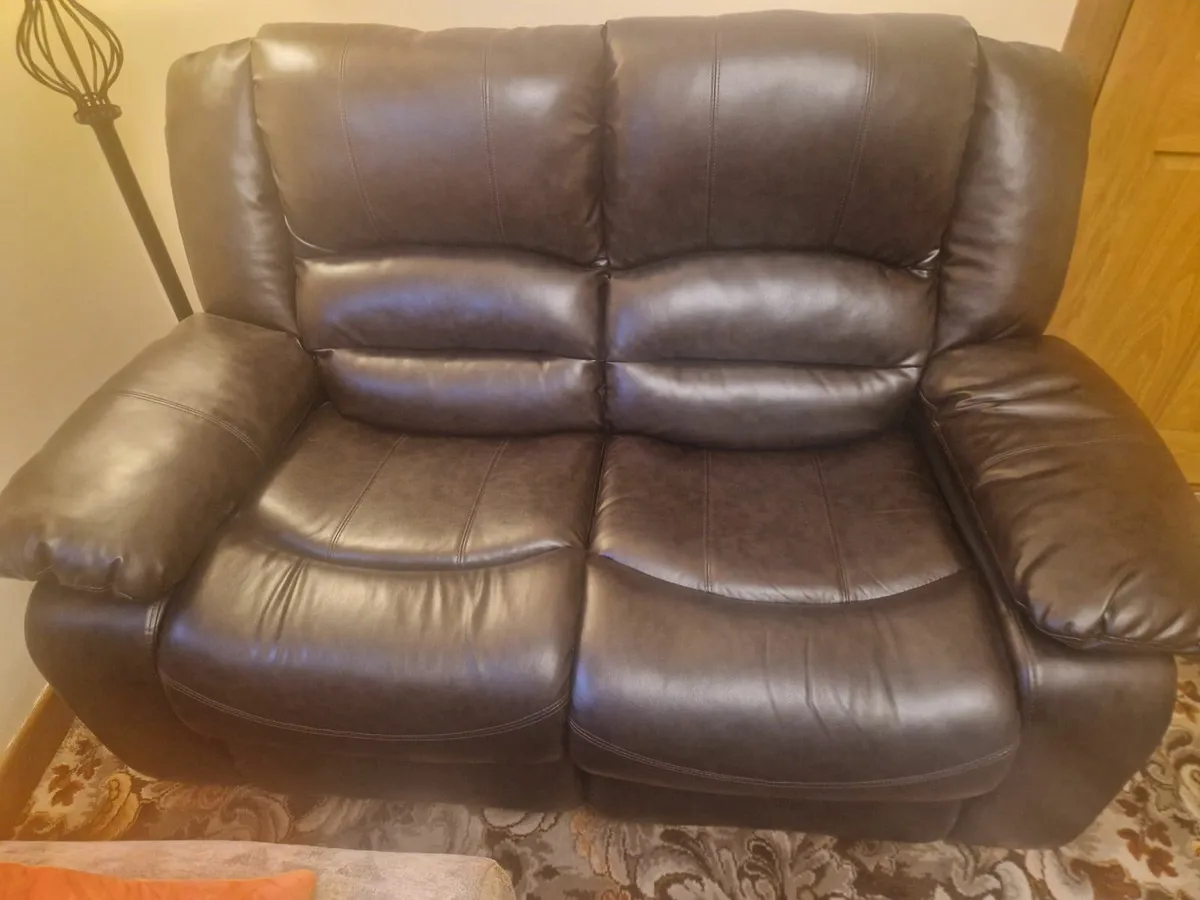 Couch - Image 2