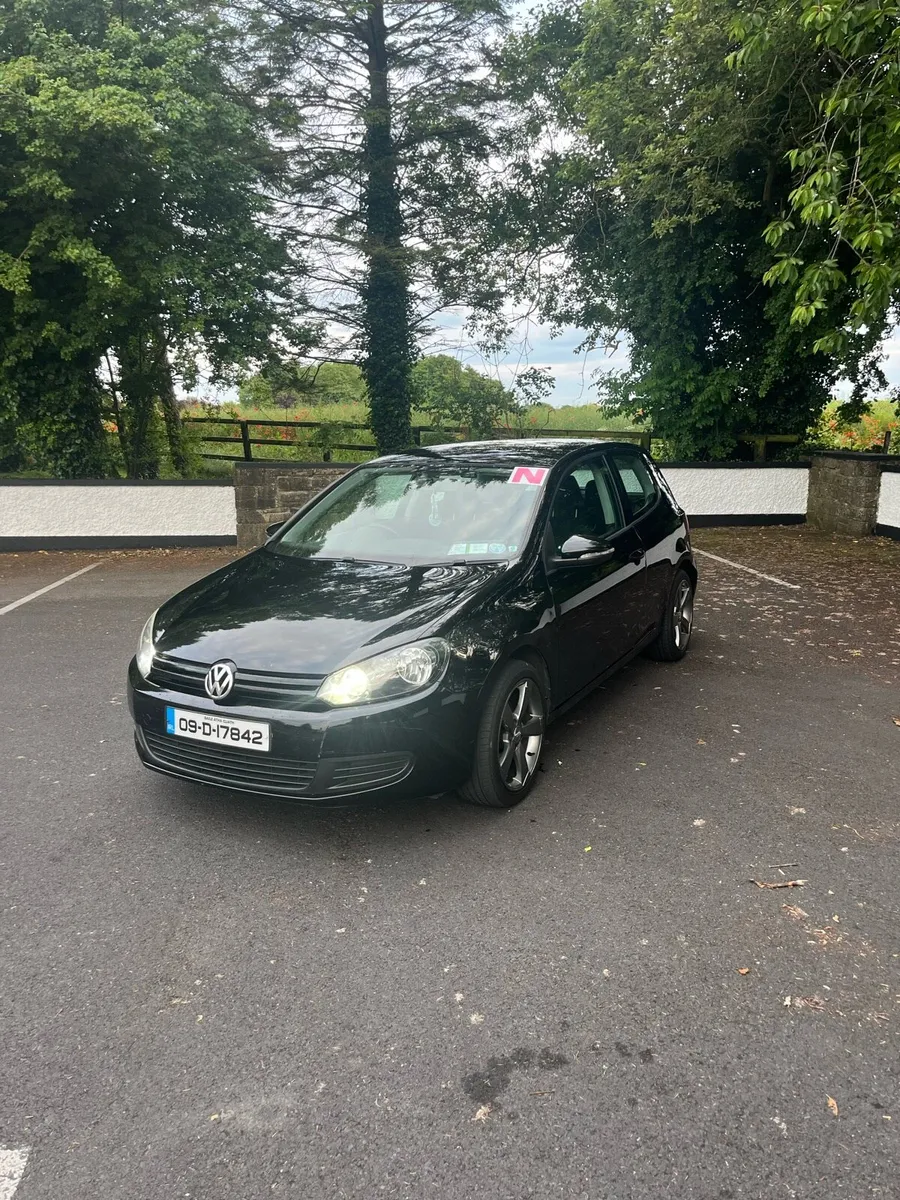 Volkswagen Golf 2009 - Image 1