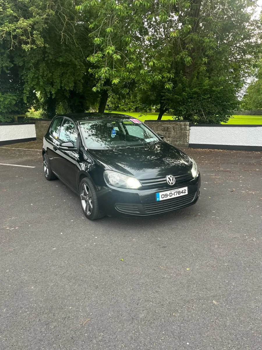 Volkswagen Golf 2009 - Image 2
