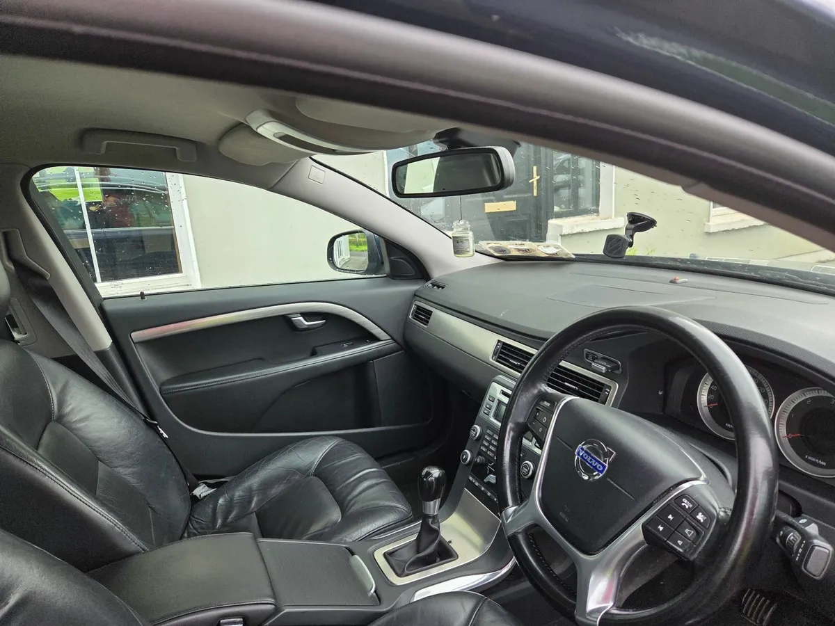 Volvo S80 2011 - Image 4