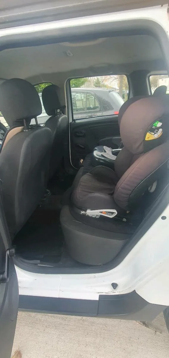 Dacia Duster - Image 4