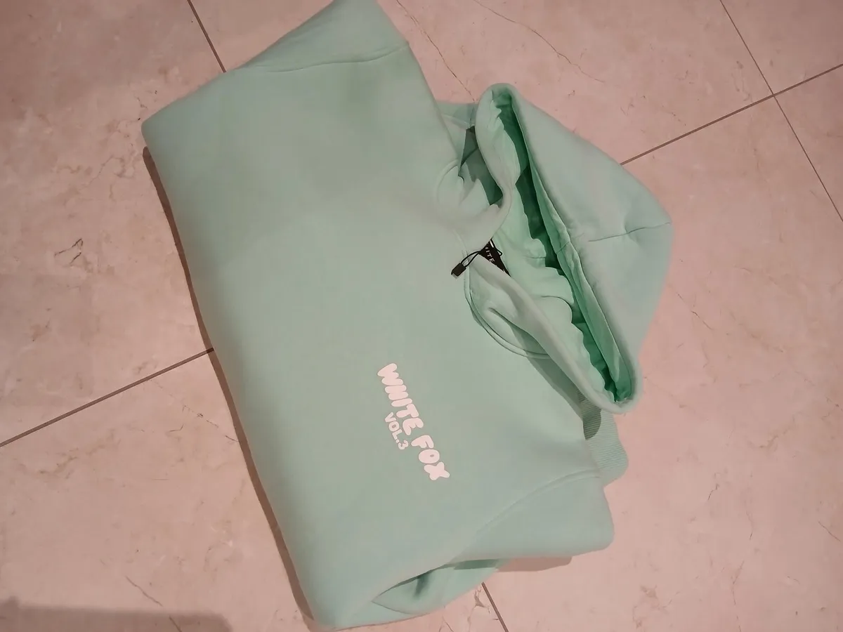 Girls sweatshirt - Image 1