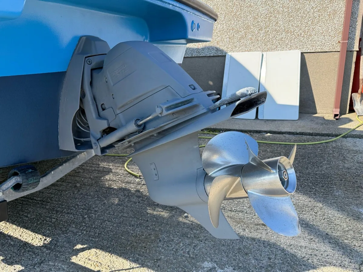 Beneteau Ombrine 700wa - Image 3