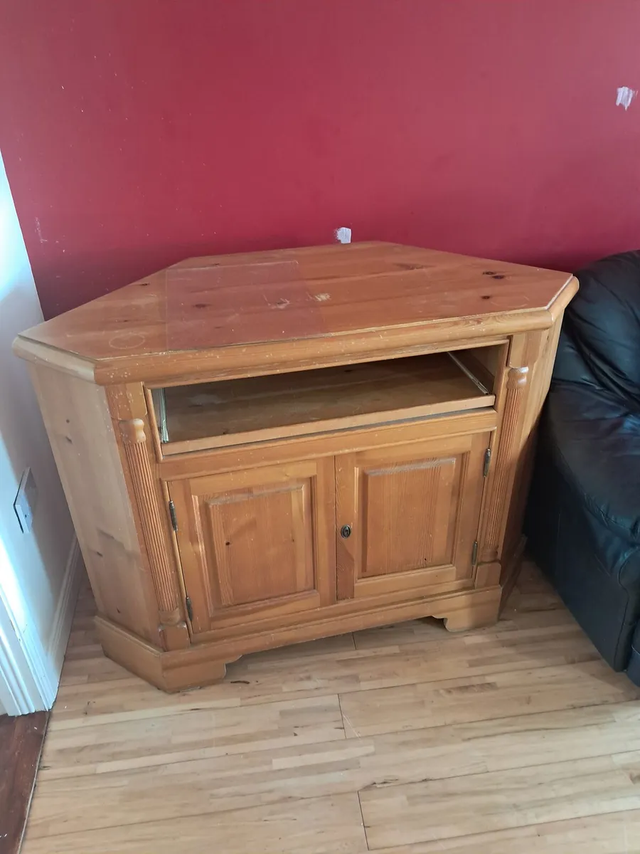 Furniture house clearance - Image 1