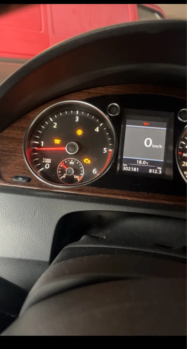 Volkswagen Passat deposit taken - Image 4