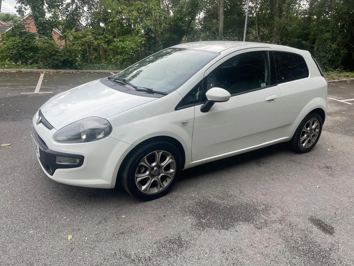 Fiat Punto Evo 2010 1.4 Petrol - Image 1