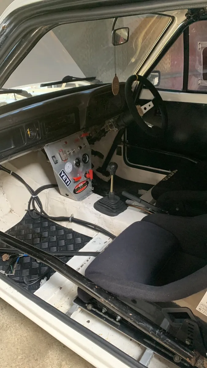 Ford Escort 1977 - Image 4