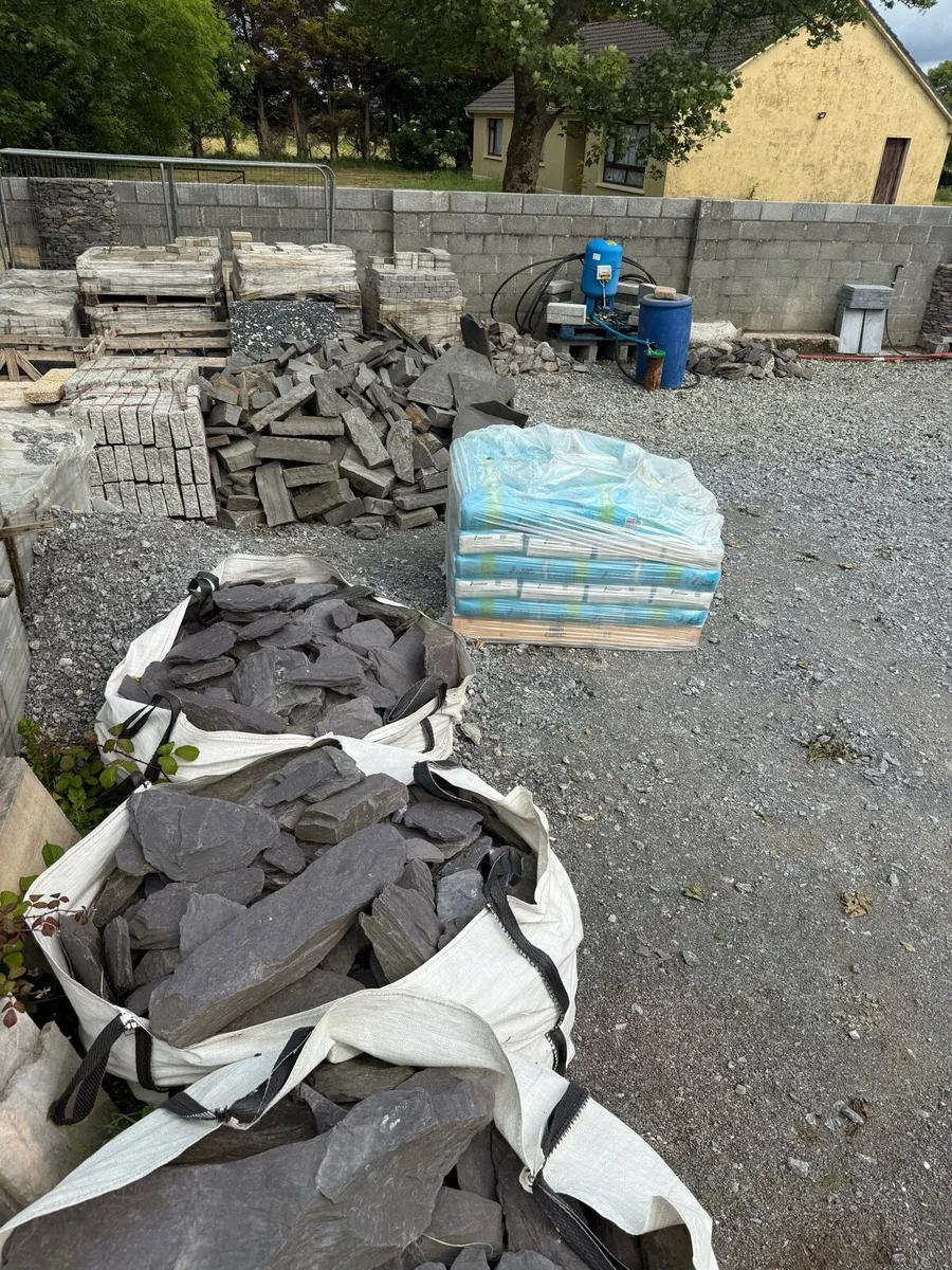 Yard clearance with all kinds of building material - Image 3