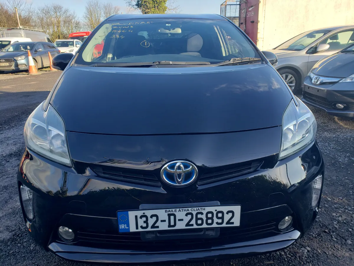 Toyota Prius 2013 - Image 2