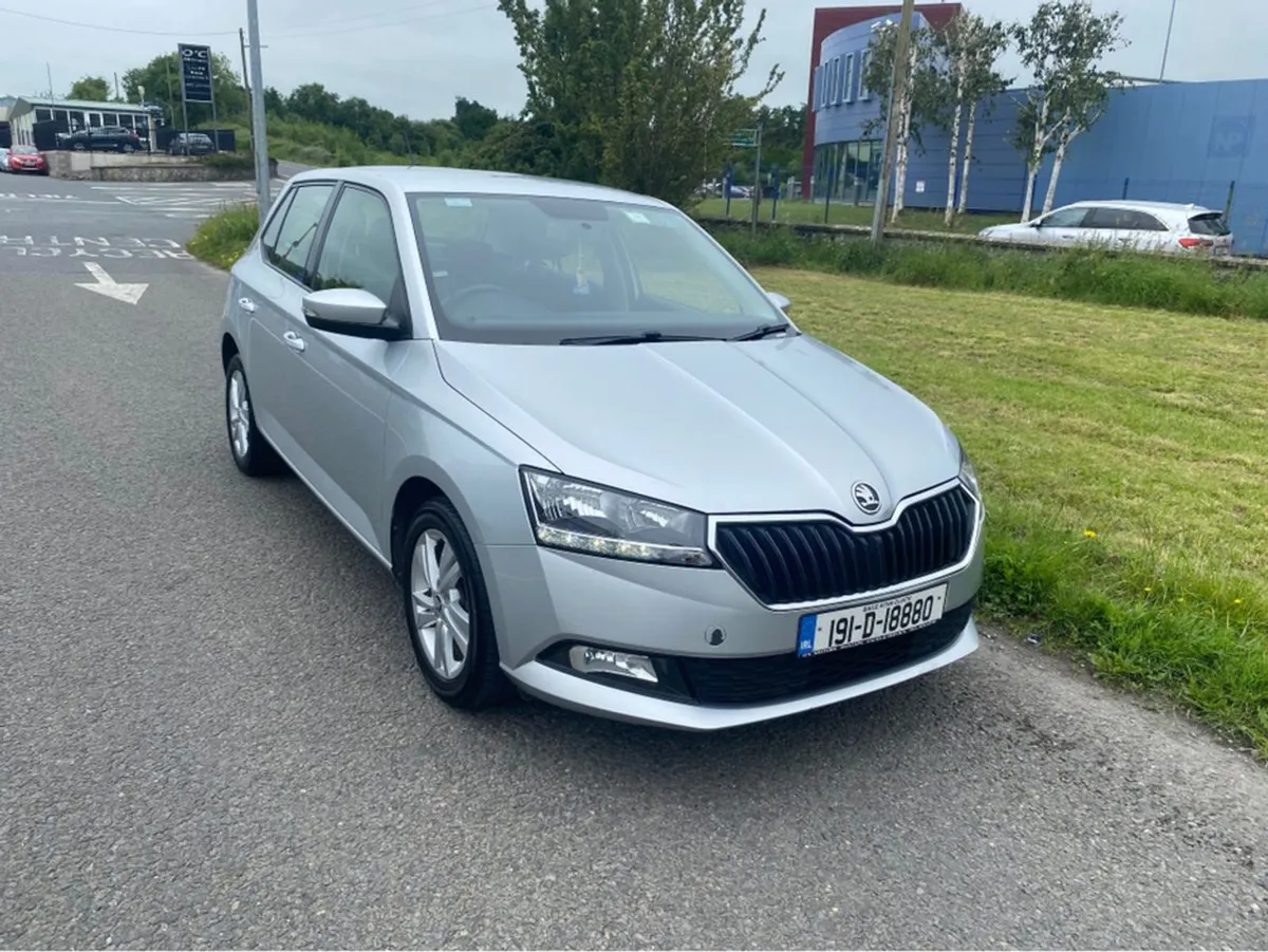 Skoda Fabia Ambition 1.0 MPI 75hp 4DR - Image 4
