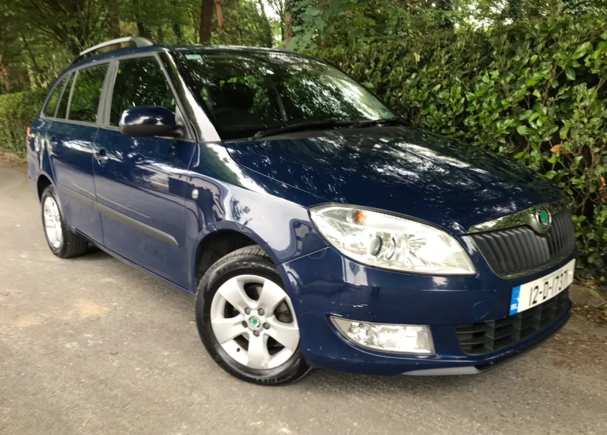 Skoda Fabia Estate 1.2 AMBITION EDITION - Image 2