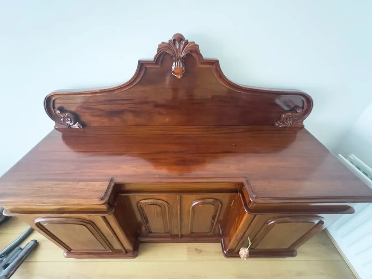 Victorian sideboard by Locksley Furniture - Image 2