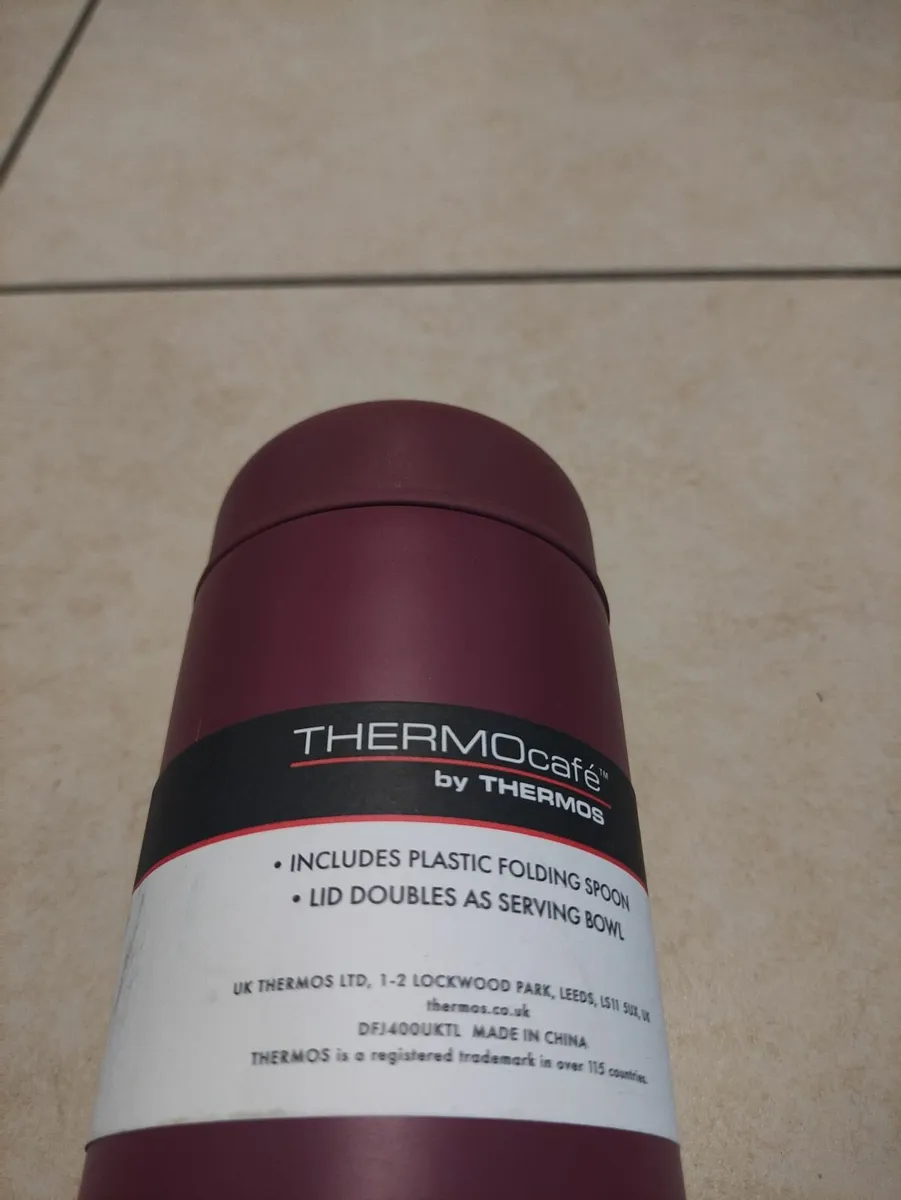 Thermocafe Food Flask in Cherry - Brand New - Image 2