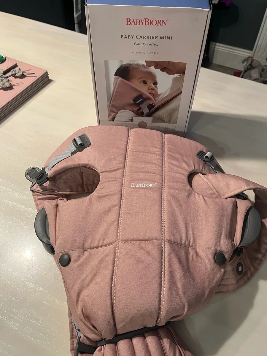 Baby Bjorn baby carrier - Image 1