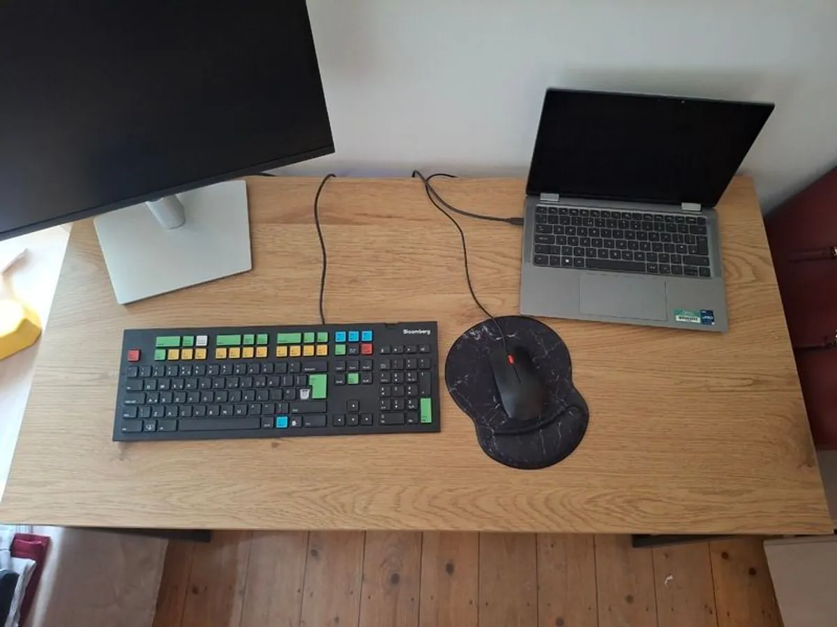Computer Desk - Image 1