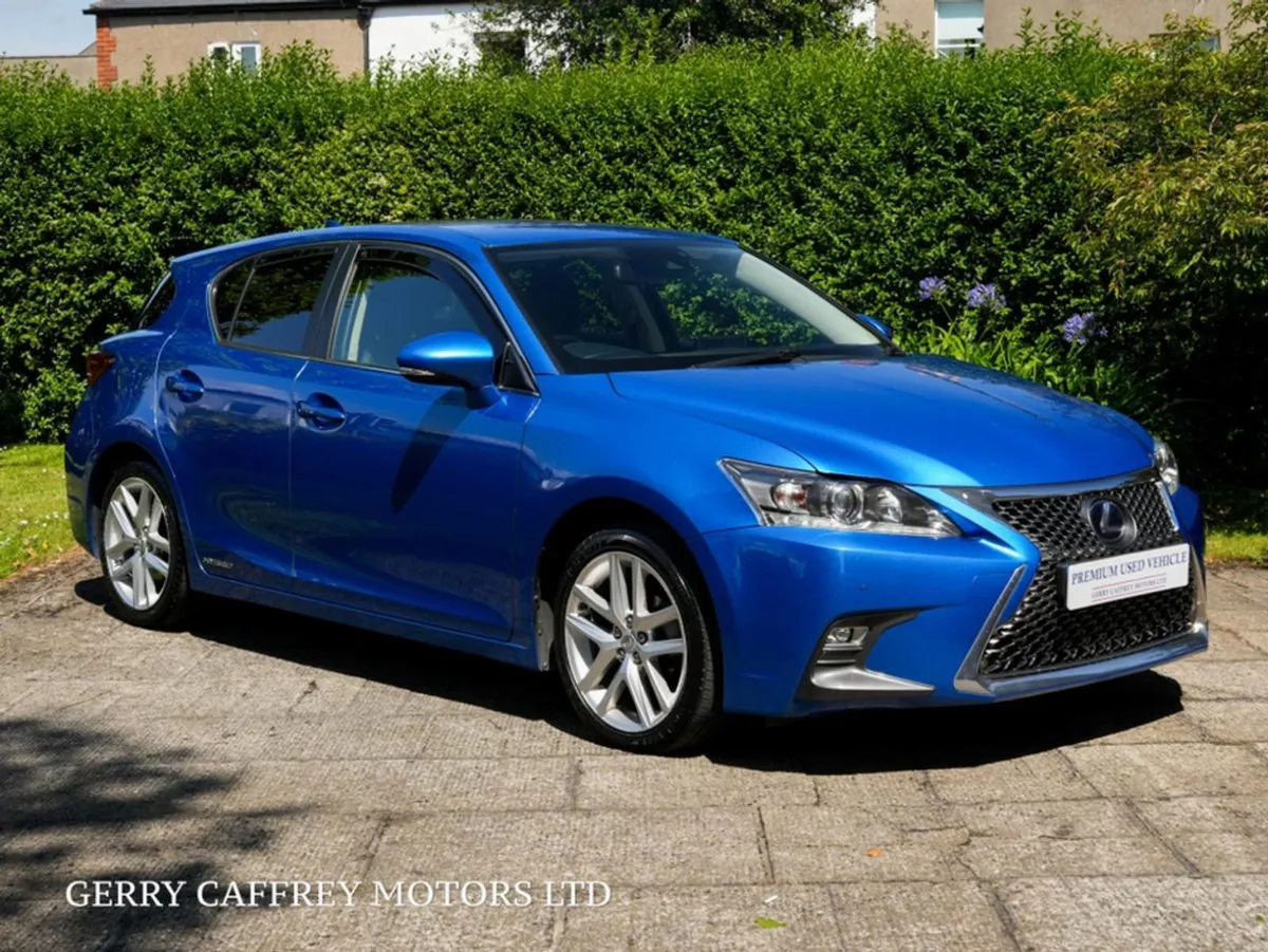Lexus CT200H 1.8 136BHP Advance HA - Image 1