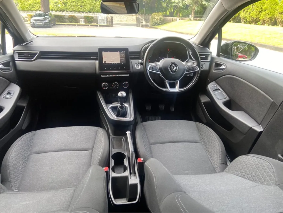 Renault Clio Iconic TCE 100 My19 5DR - Image 4