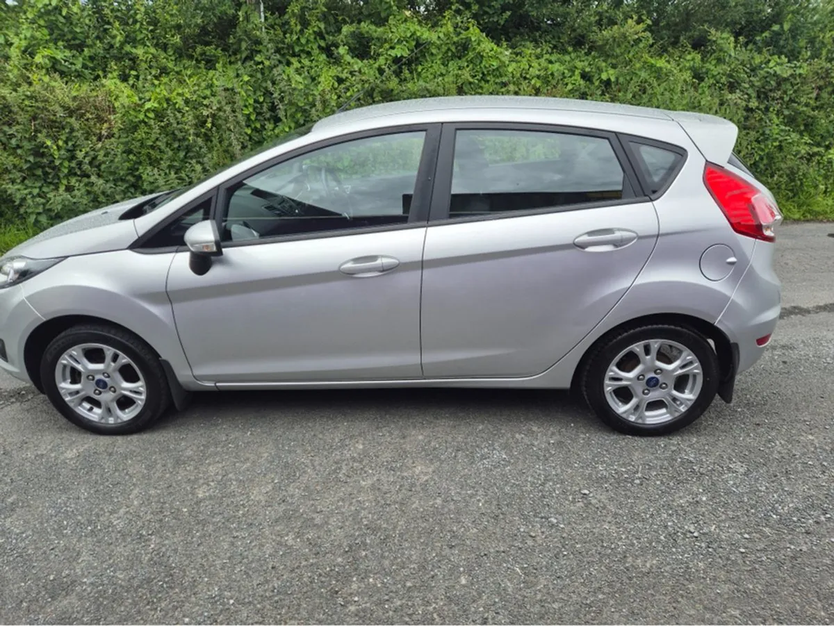Ford Fiesta MCA Zetec 1.5 75ps M5 4DR 5DR - Image 2