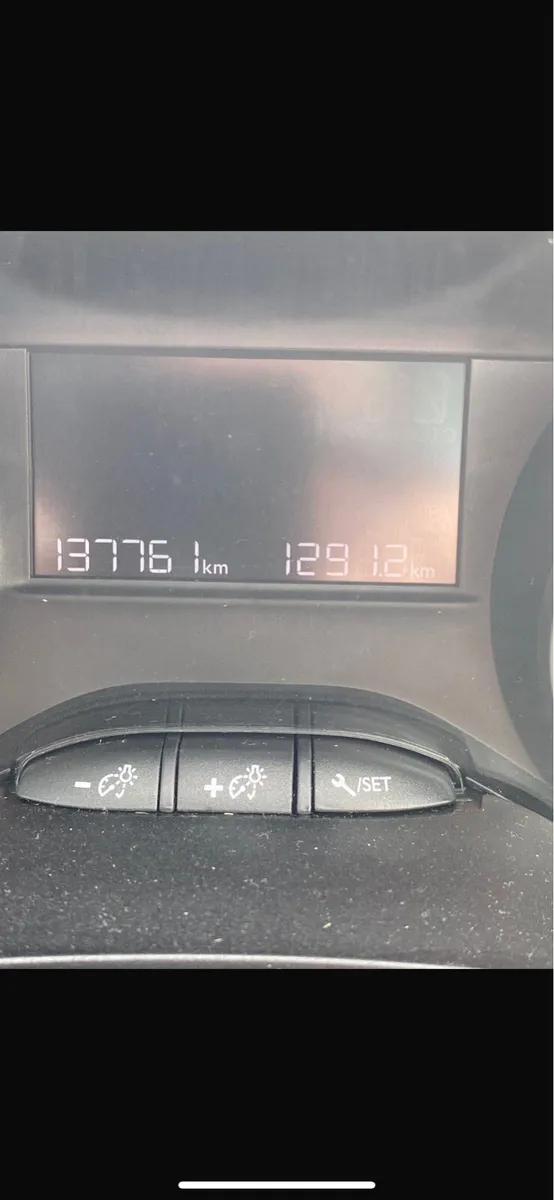 Peugeot 208 2017 - Image 4