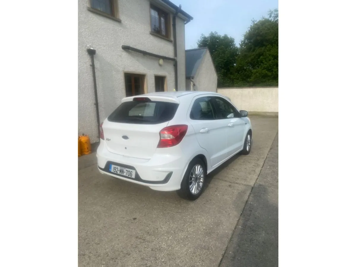 Ford KA+ 1.2 Zetec 5 DR - Image 3
