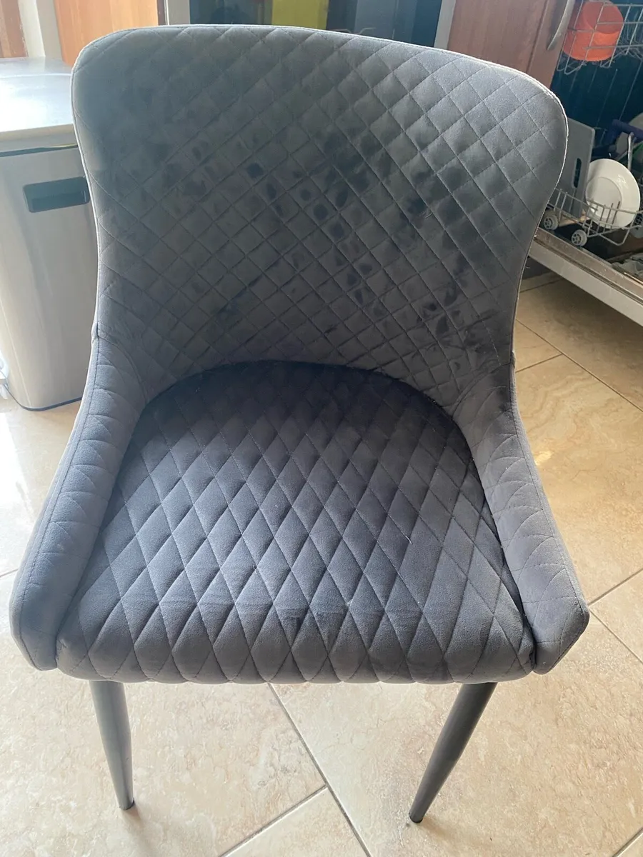 Dining chairs - Image 1