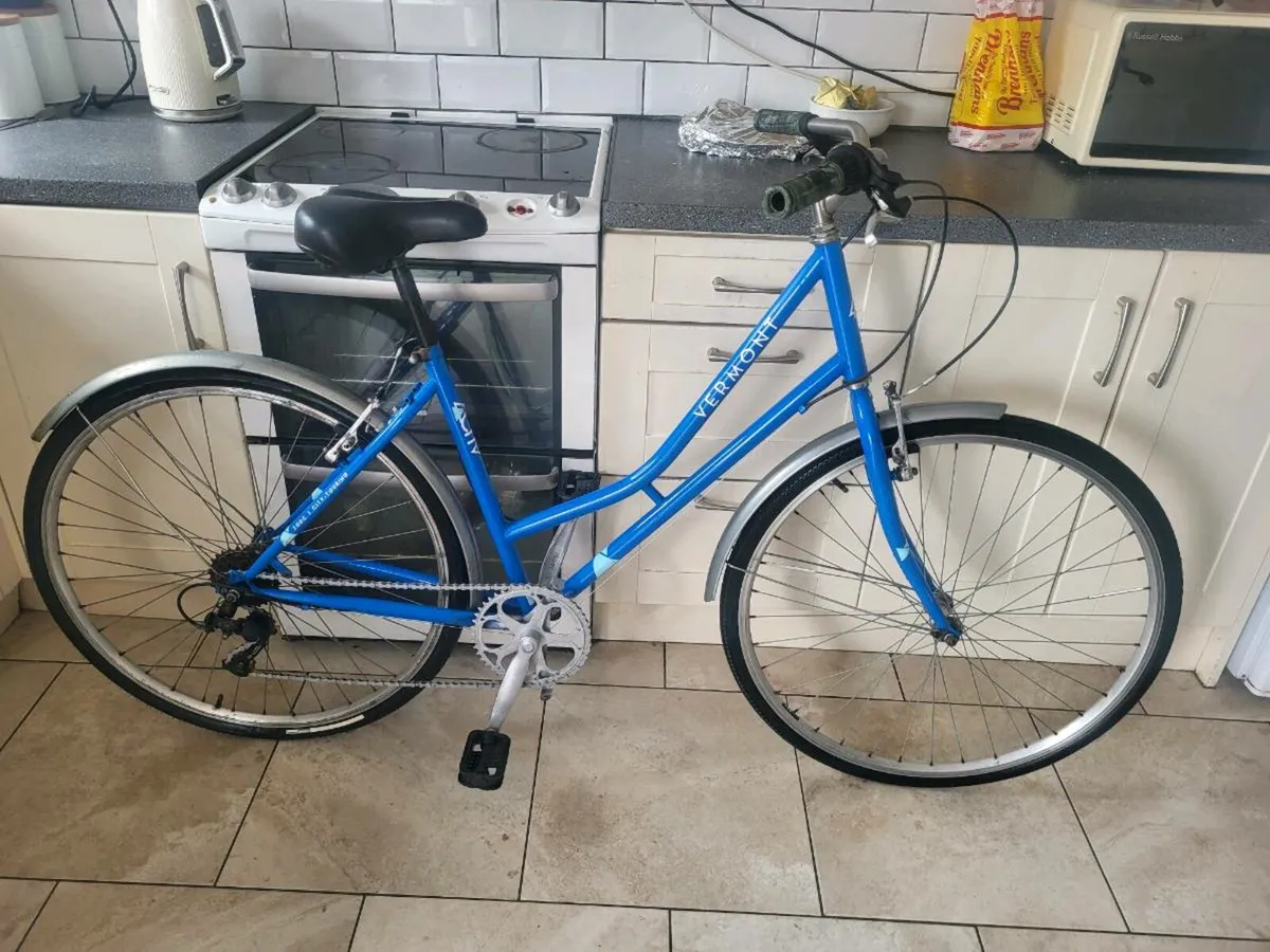 Ladies bike - Image 3