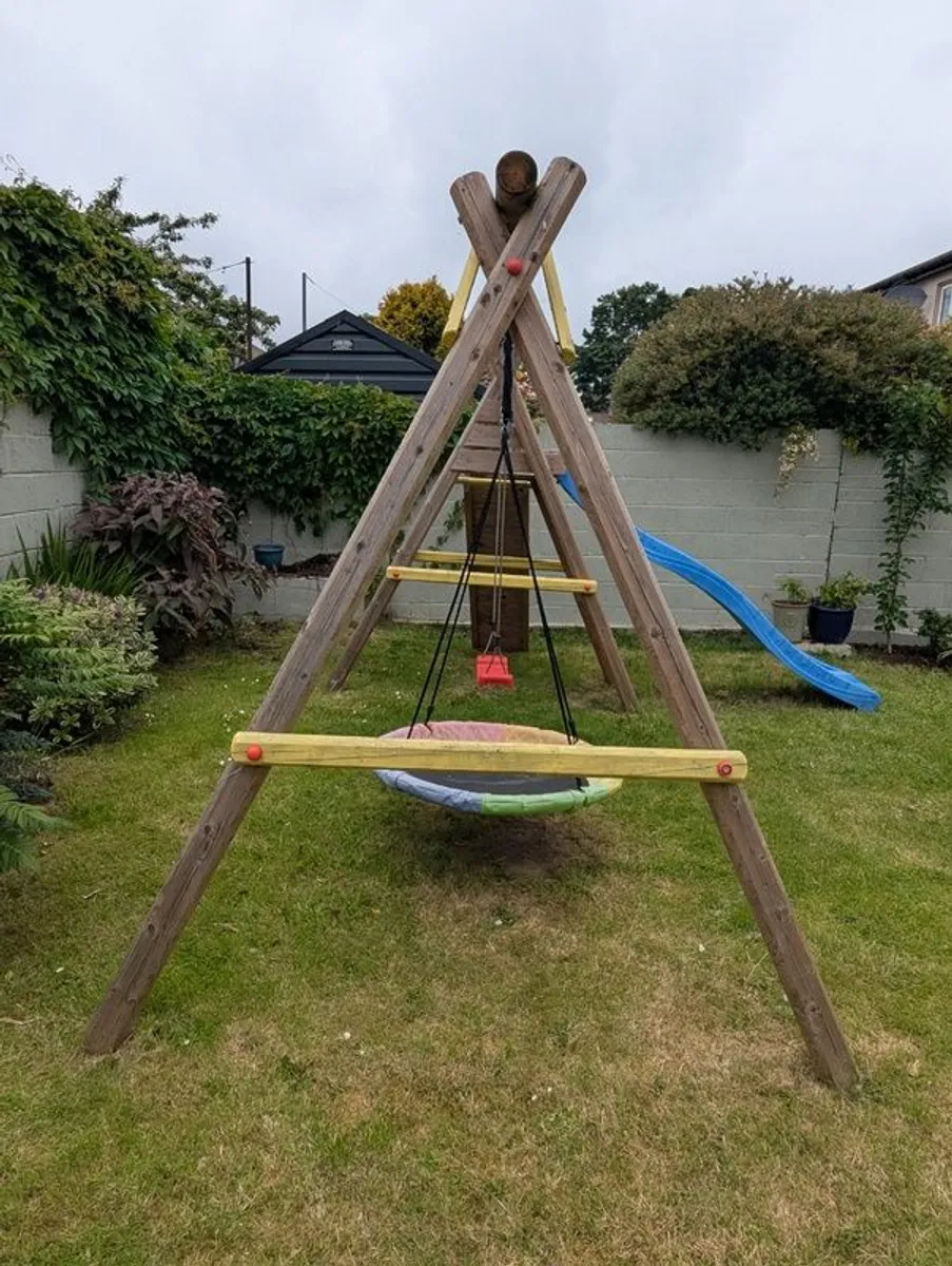 Bosse Play Swing Set - Image 3