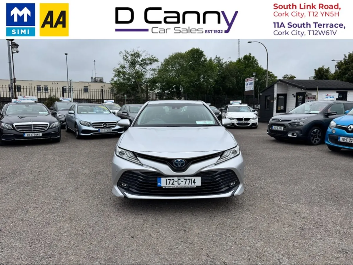Toyota Camry Hybrid - Image 2