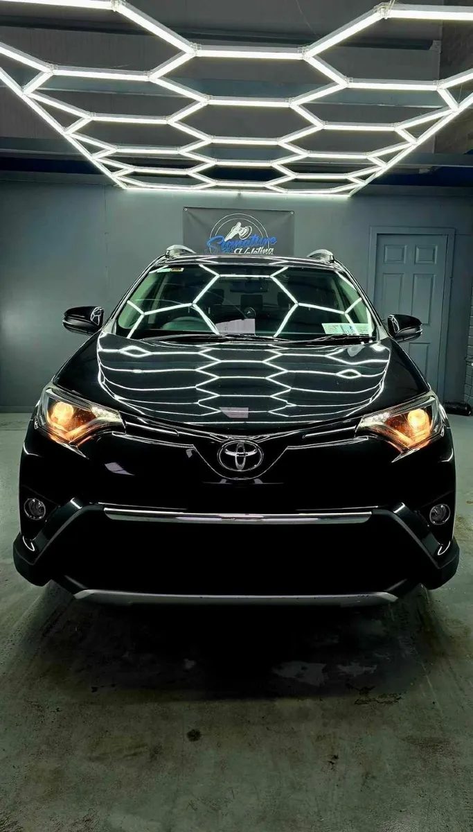 Toyota RAV4 2016 - Image 1