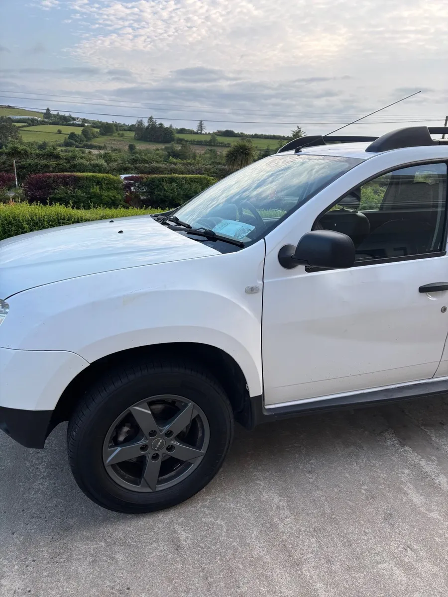 Dacia Duster 2014 - Image 2