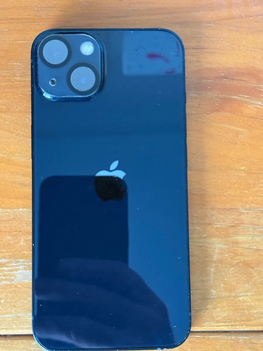 I phone 13 - Image 4