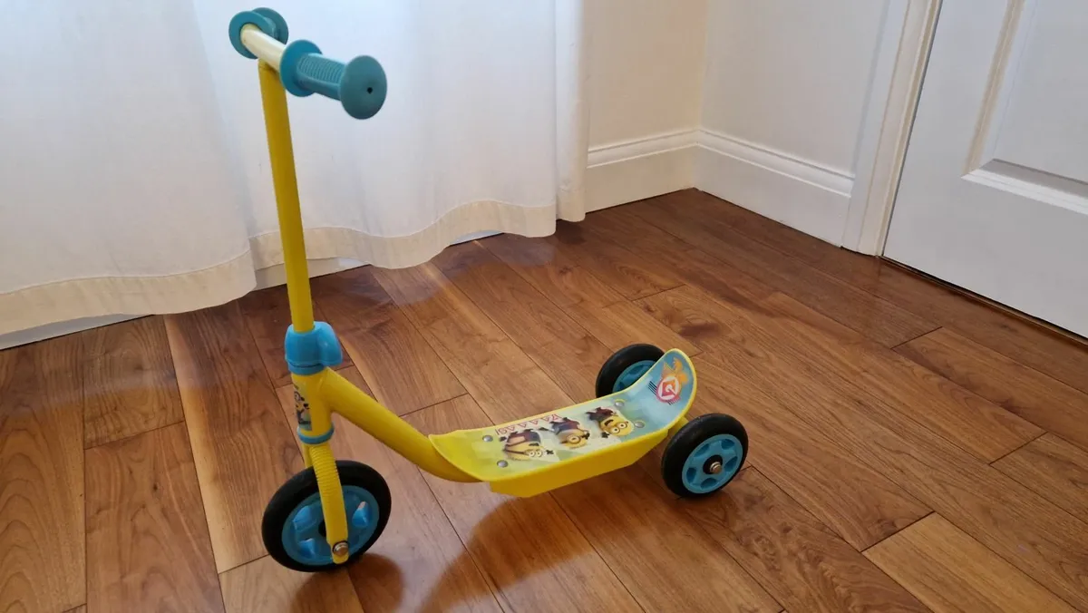 Yellow 3 wheel Scooter - Image 1
