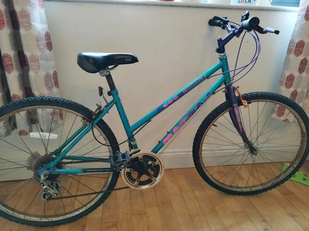 Woman's or girl's bike - Image 1