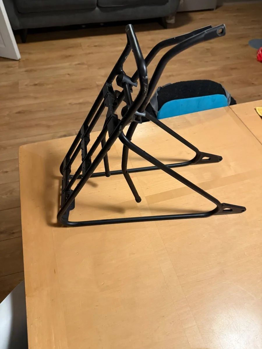 Bike racks - Image 2