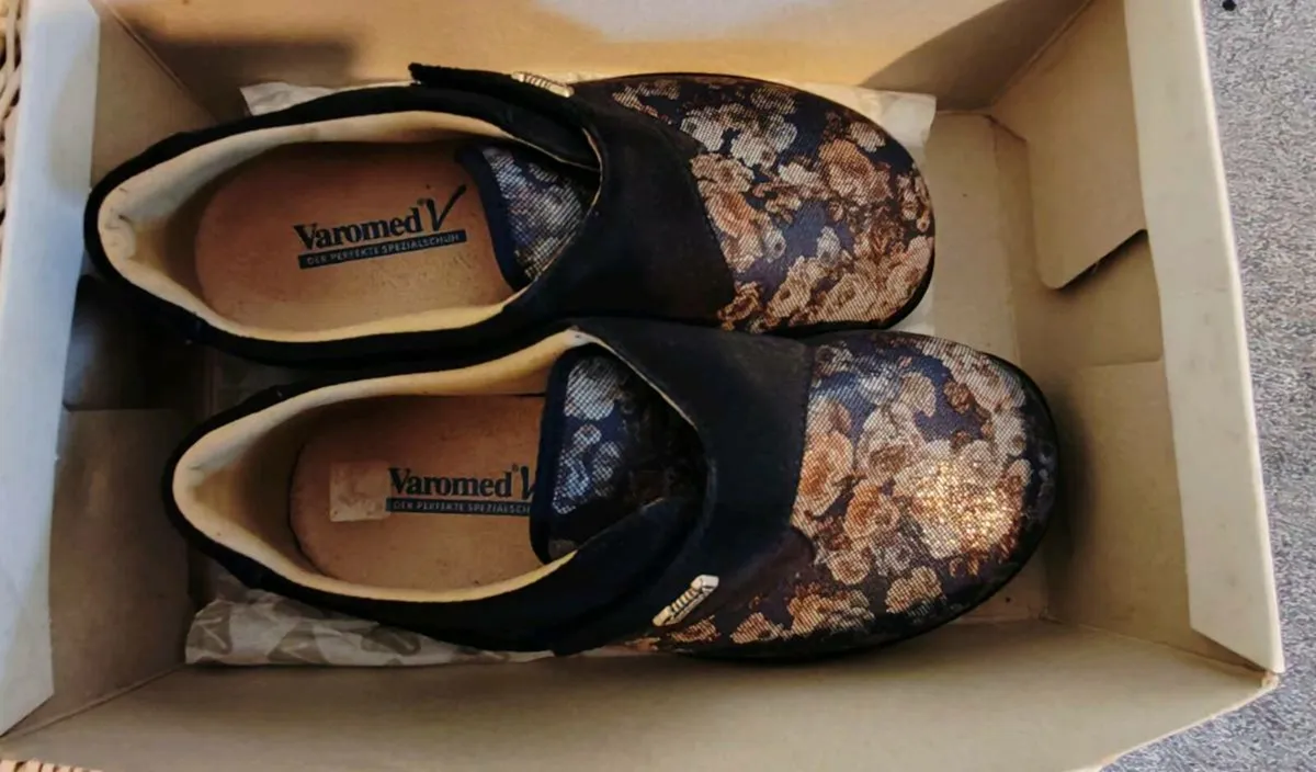 Varomed stretch shoes - Image 4