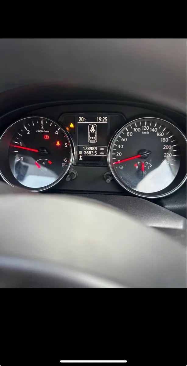 Quick sale Nissan qashqai - Image 3
