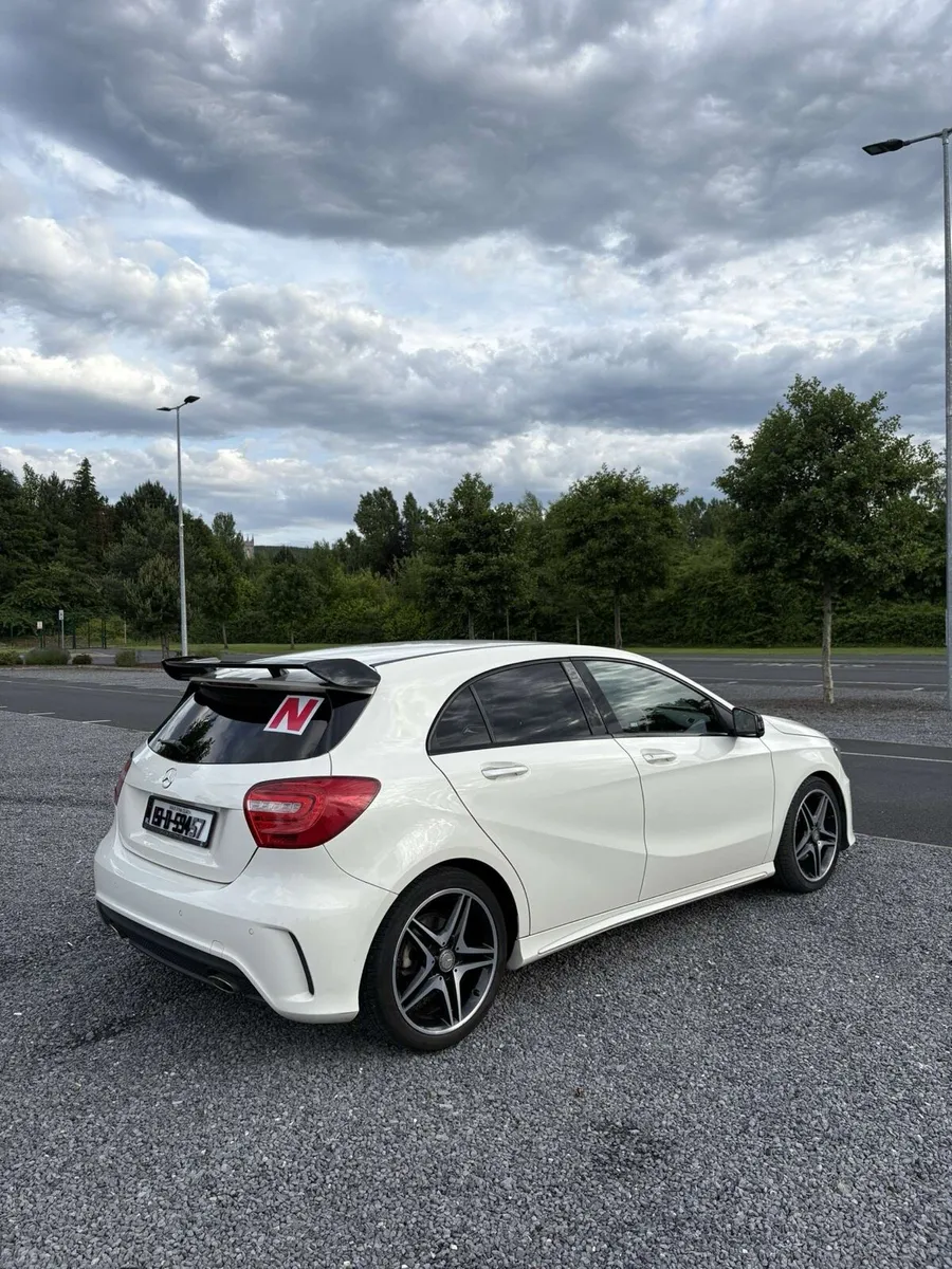 2015 Mercedes-Benz A Class. Warranty 9/26 - Image 3