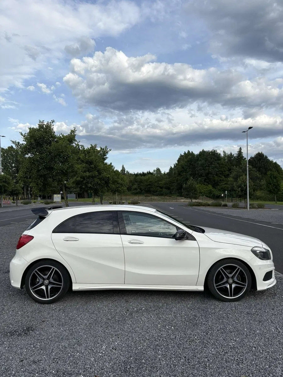 2015 Mercedes-Benz A Class. Warranty 9/26 - Image 4