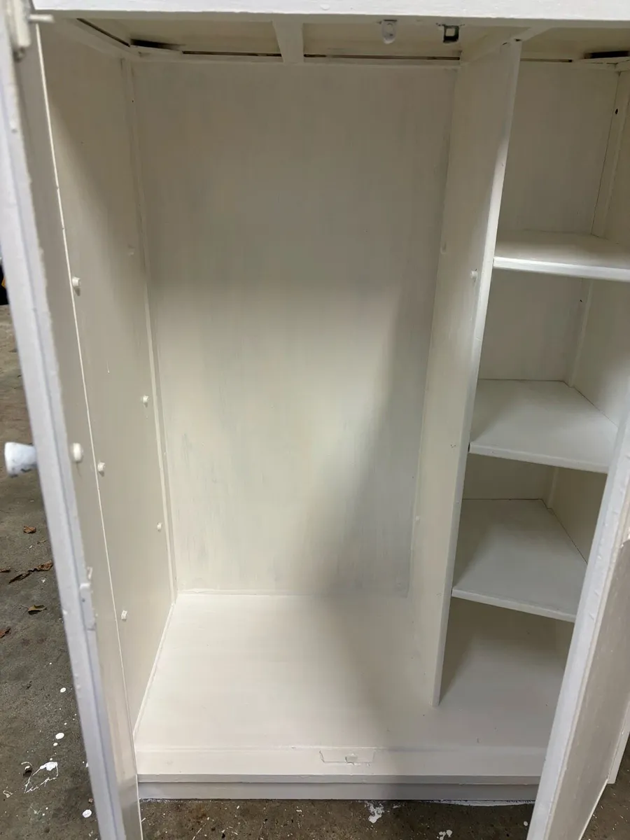 White press - Image 3